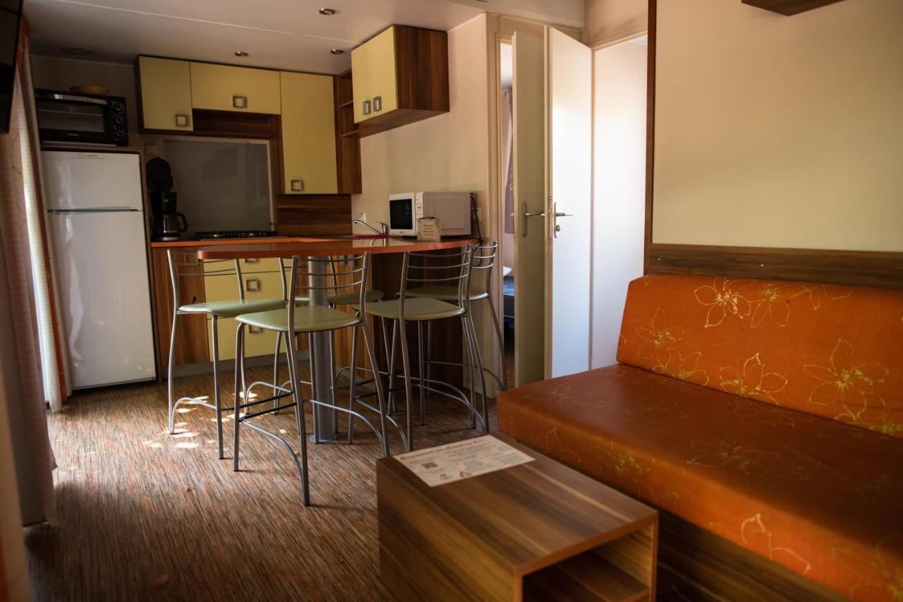 Camping le Pré Morjal Ispagnac Esterno foto