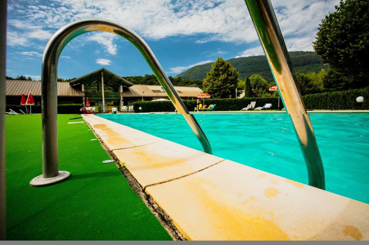 Camping le Pré Morjal Ispagnac Esterno foto