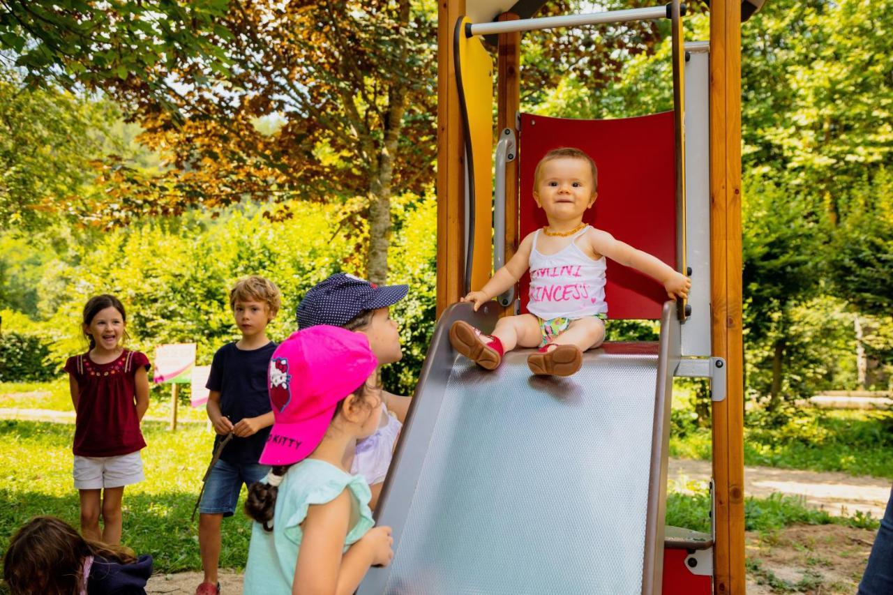 Camping le Pré Morjal Ispagnac Esterno foto